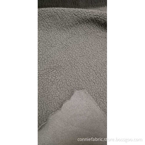 Sherpa fleece en sidoborste och anti-pilling
